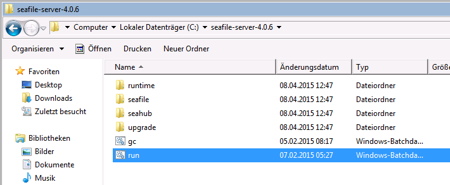 Dropbox Alternative Seafile Server einrichten - Navigiere in das Seafile Server Verzeichnis